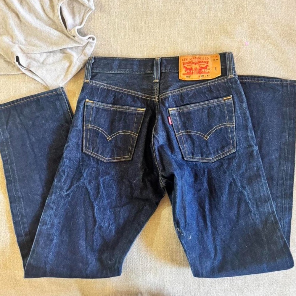 Levi's Men's Dark Blue Relaxed Jeans